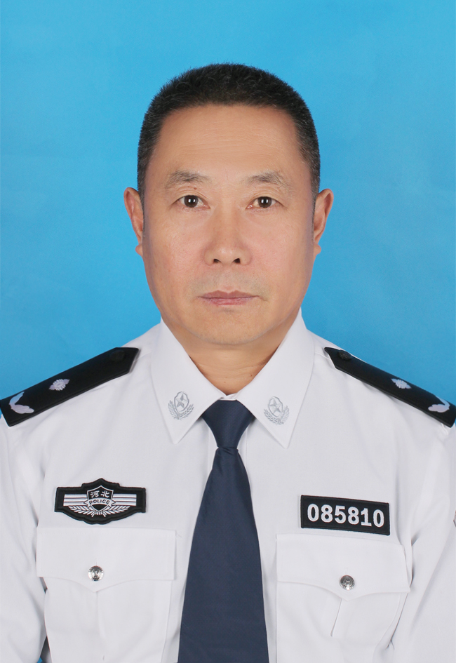 "白衬衫"的第一个也是最后一个"警察节" ——记开平公安扎根基层的老